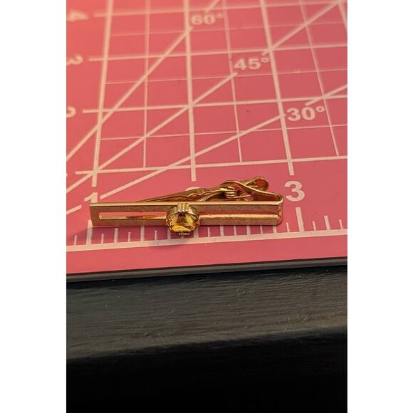 Vintage Swank Yellow Jewel Gold Tone Tie Bar Clip - Picture 4 of 5